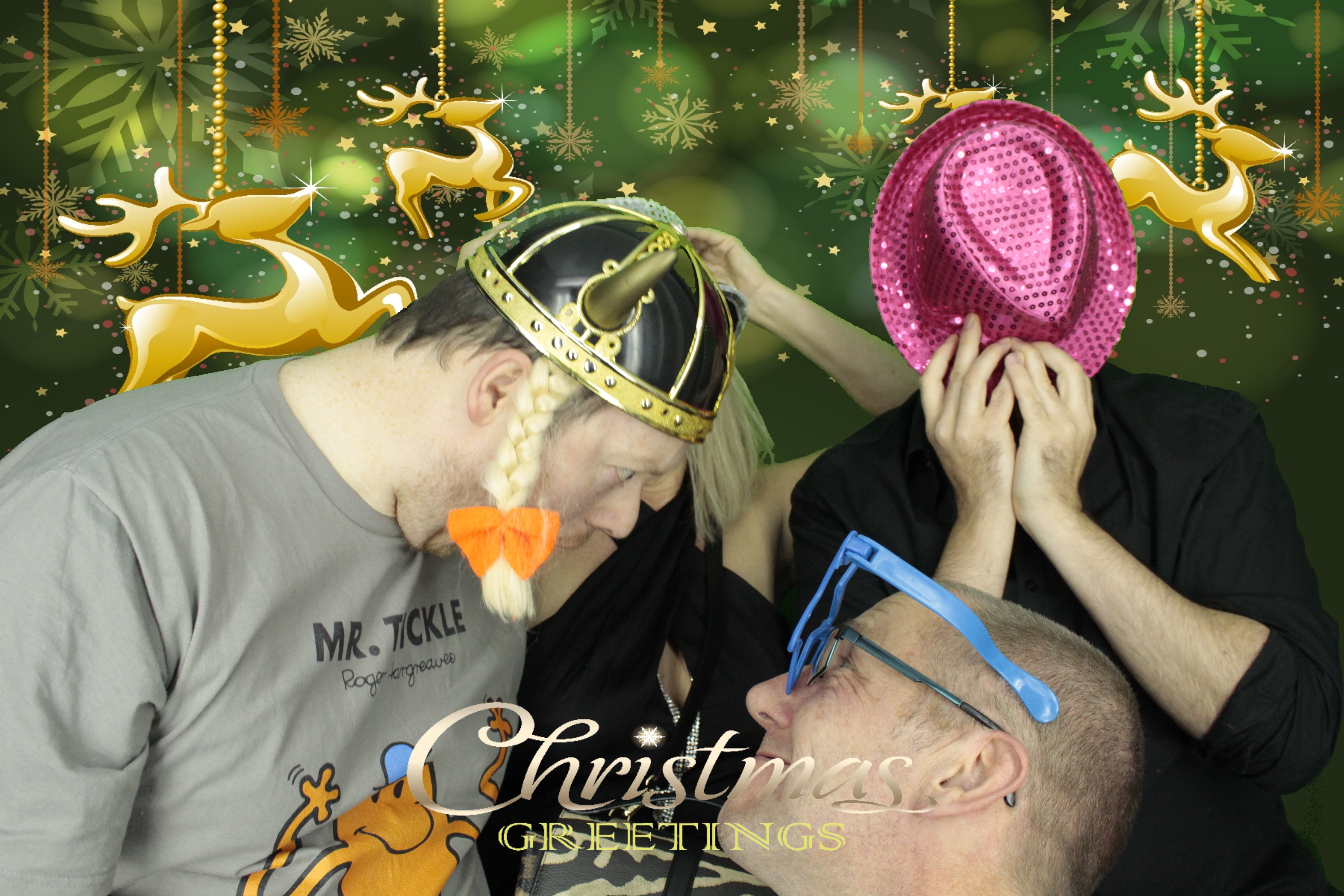 Ocean Network Express Christmas Party 2019 | View more photos from the event at gallery.myphotoboothexperience.co.uk/u/MyPhotoBoothExperienceLtd/Ocean-Network-Express-Christmas-Party-2019